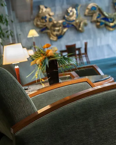 Ensana Thermal 4* ヘーヴィーズ